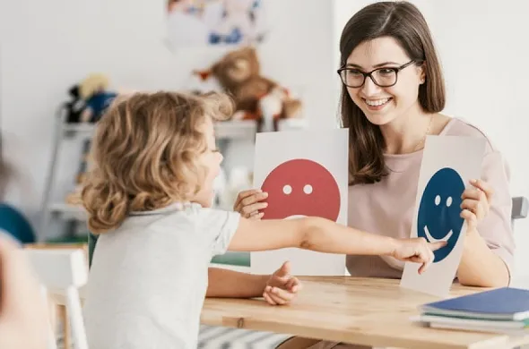 Curso de Formação Intervenção Precoce - Criança e Família